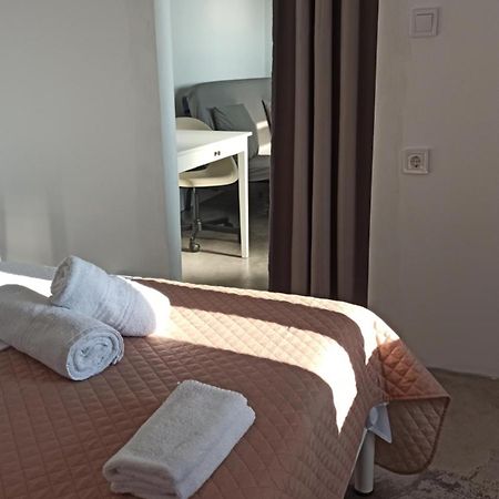 Sun Meets Sea Apartment Athanion Exterior photo