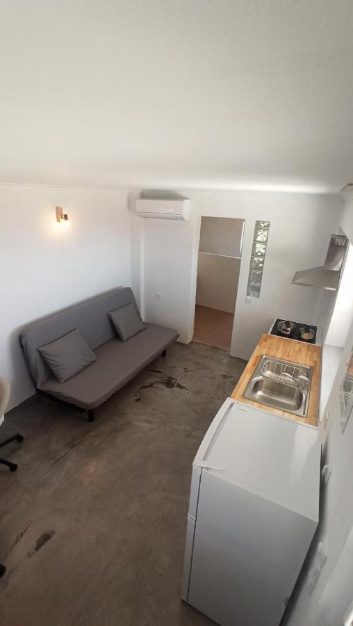 Sun Meets Sea Apartment Athanion Exterior photo