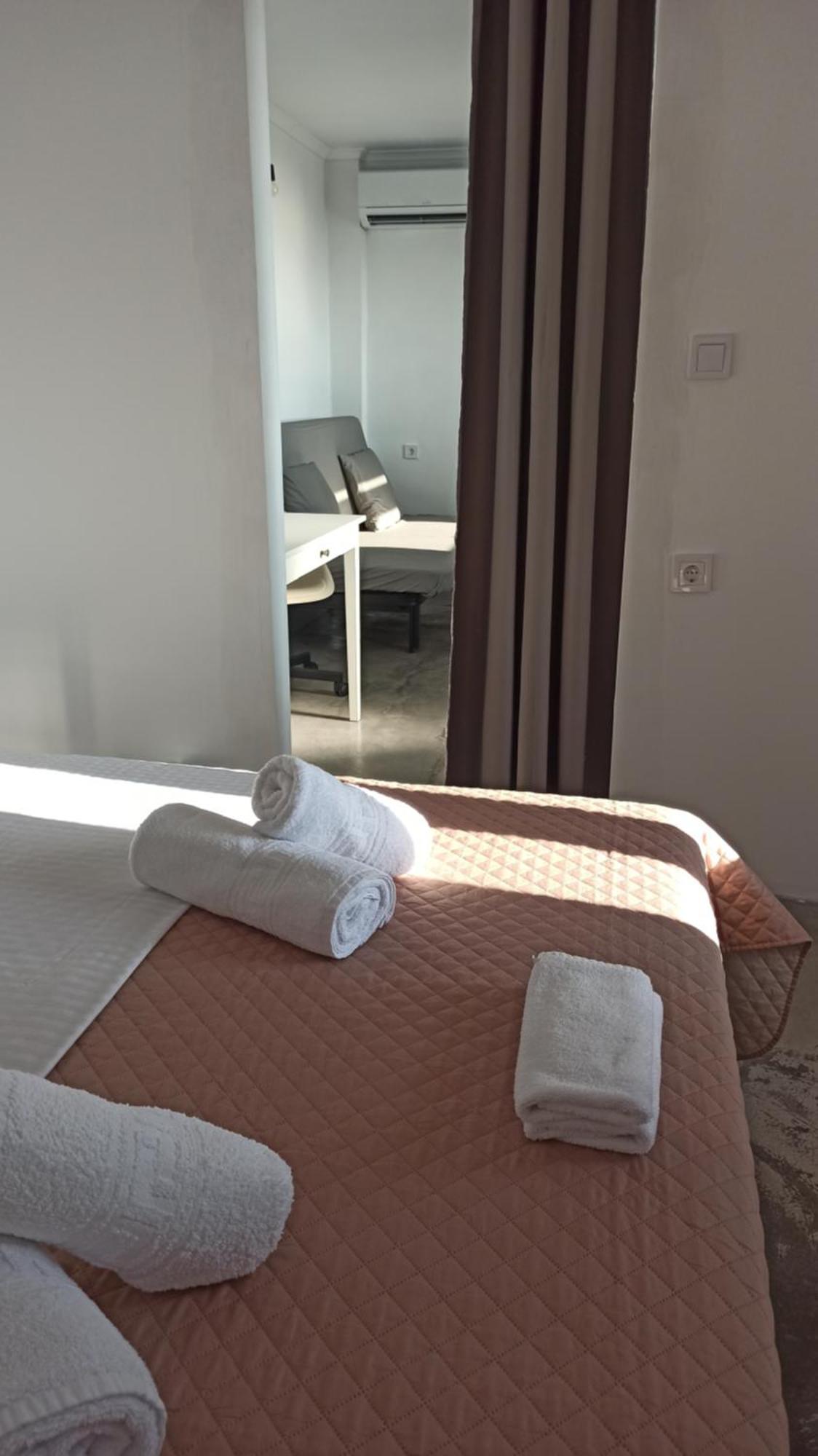 Sun Meets Sea Apartment Athanion Exterior photo